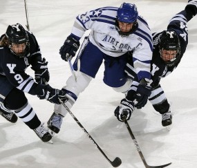 足球投注-阿尔卡拉斯赛后谦逊发言登热搜，密尔沃基雄鹿鏖战曼城引发热议